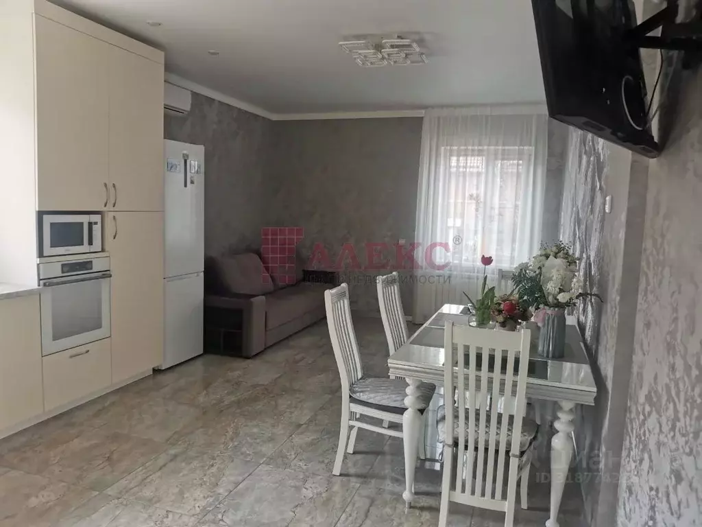 Дом в Ростовская область, Батайск ул. Энгельса, 408 (117 м) - Фото 1