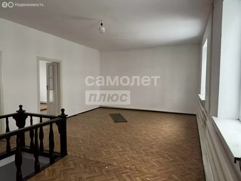 Дом в Хасавюрт, проспект Имама Шамиля (200 м) - Фото 2