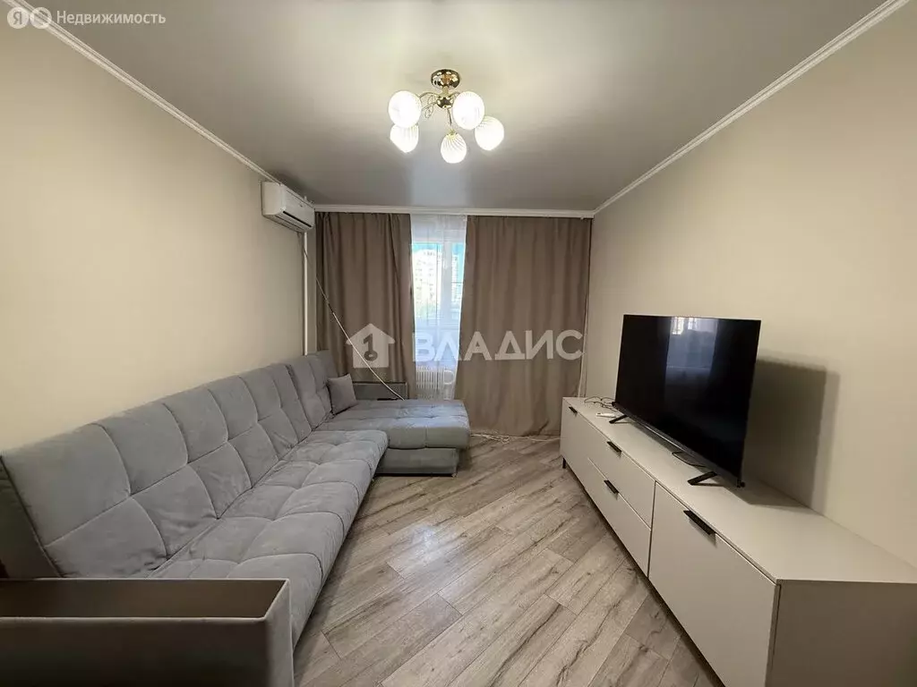 2-комнатная квартира: Белгород, улица Есенина, 36 (54.6 м) - Фото 0