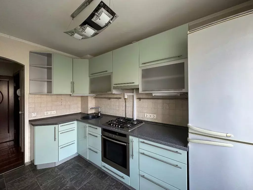 Продается 3-комнатная квартира - Фото 2