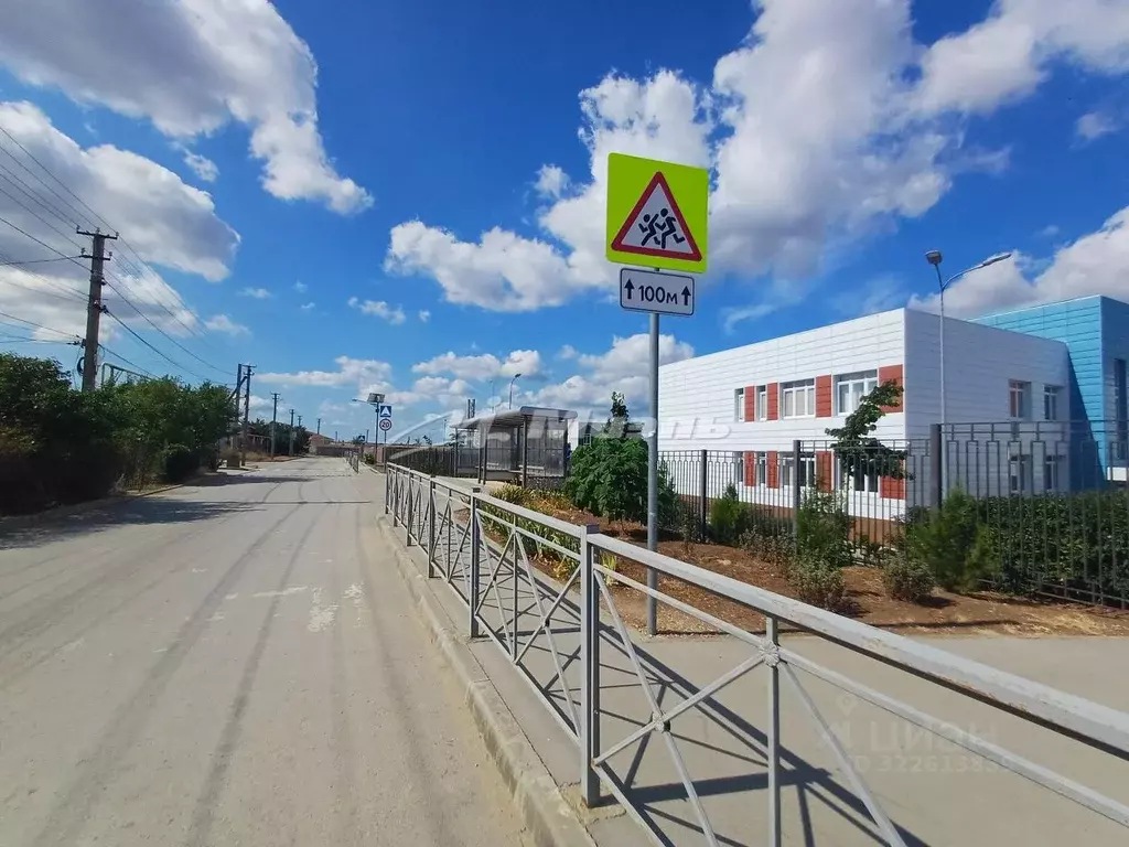 Участок в Крым, Бахчисарайский район, Ароматненское с/пос, с. ... - Фото 1