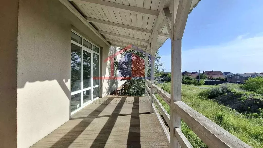 Дом в Белгородская область, Старооскольский городской округ, с. ... - Фото 0