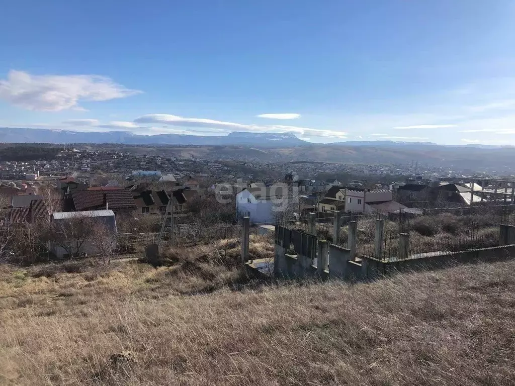 Участок в Крым, Симферополь ул. Имени К.М. Кудряшова (10.0 сот.) - Фото 0