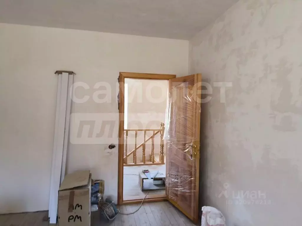 Дом в Крым, Симферопольский район, Добровское с/пос, с. Перевальное ... - Фото 1