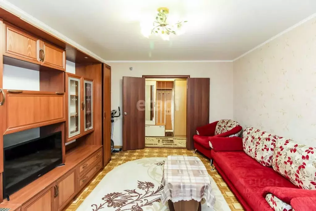 3-к кв. Тюменская область, Тюмень ул. Ватутина, 51 (61.1 м) - Фото 1