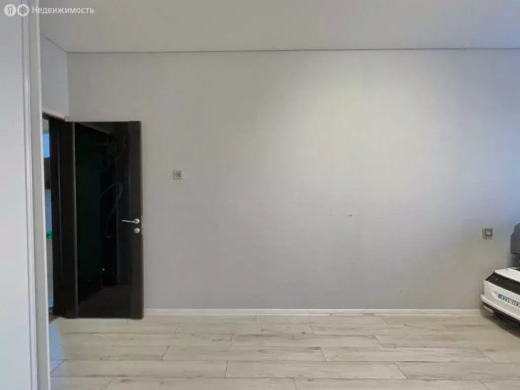 3-комнатная квартира: Якутск, улица Петра Алексеева, 83/19 (85 м) - Фото 2