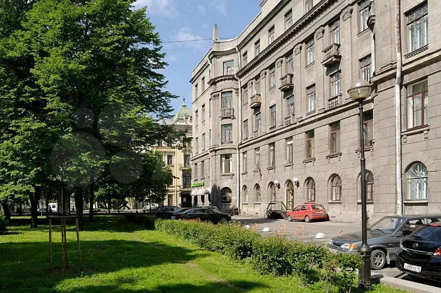 Комната 13,7 м в 4-к., 4/6 эт. - Фото 1