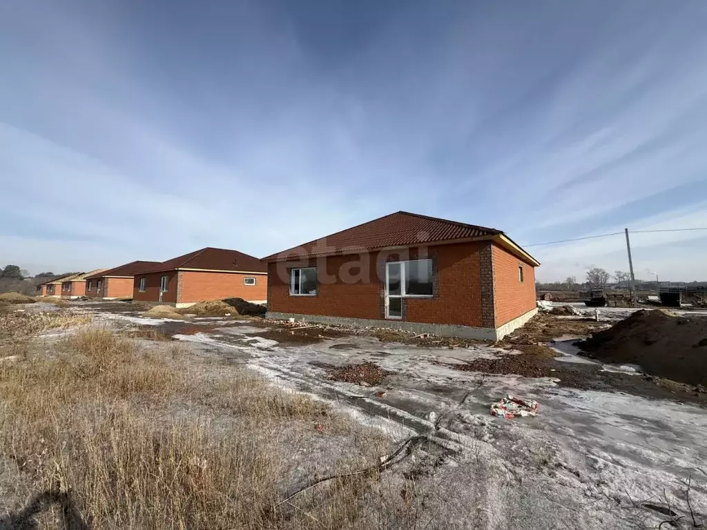Дом в Амурская область, Белогорск ул. Цветочная, 11 (140 м) - Фото 1