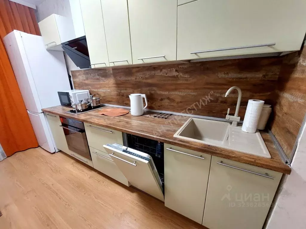 1-к кв. Башкортостан, Уфа Коммунистическая ул., 98/1 (34.5 м) - Фото 1