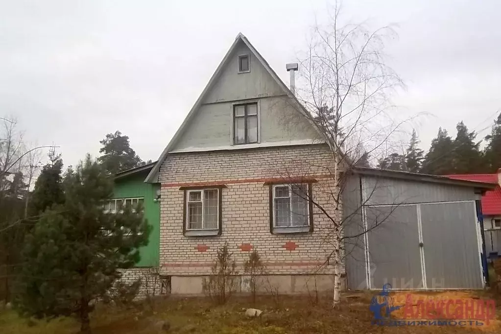 Дом в Ленинградская область, Лужский район, Толмачевское городское . - Фото 0