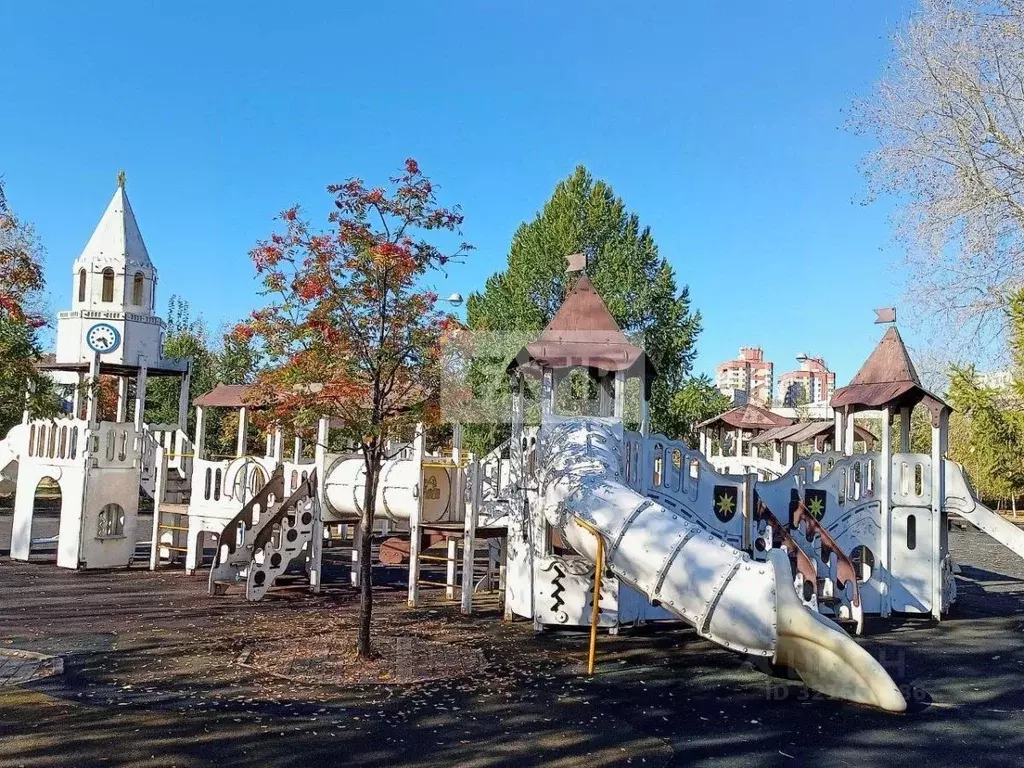 4-к кв. Татарстан, Казань просп. Ямашева, 92 (81.2 м) - Фото 2