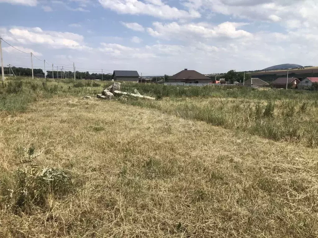 Участок в Ставропольский край, Предгорный муниципальный округ, с. ... - Фото 0