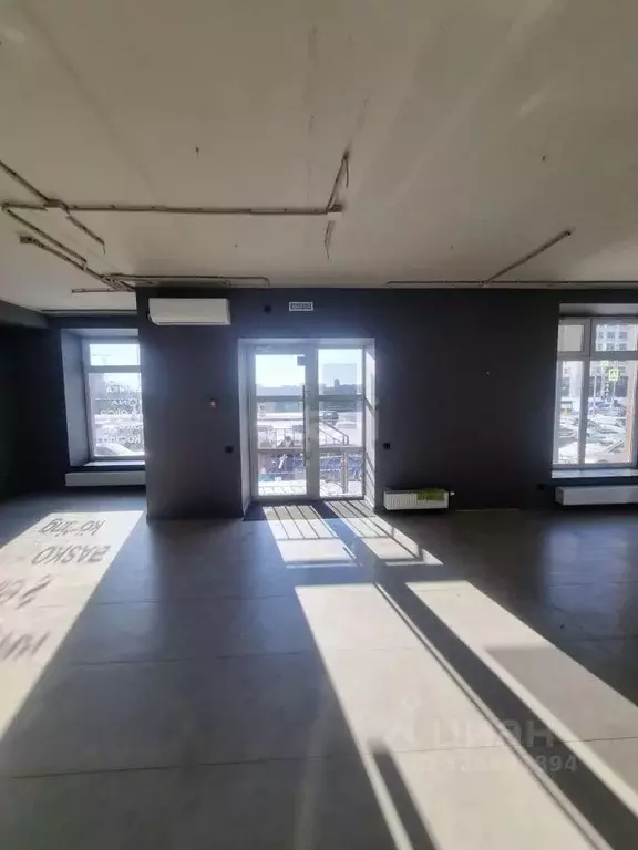 Помещение свободного назначения в Тюменская область, Тюмень ул. ... - Фото 1