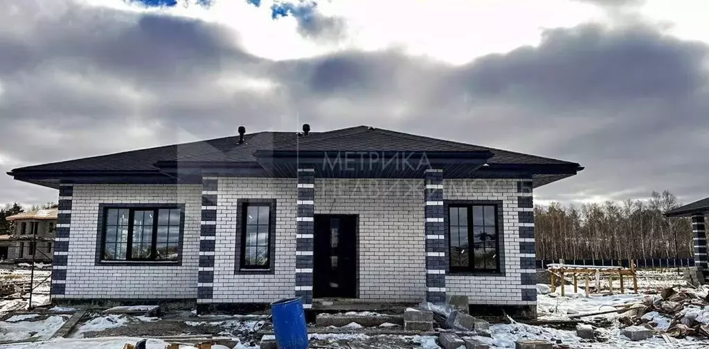 Коттедж в Тюменская область, Тюменский муниципальный округ, с. ... - Фото 1