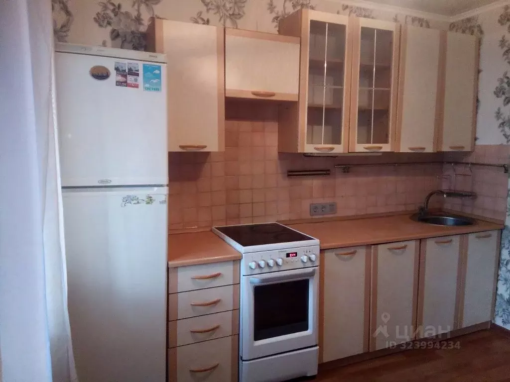 2-к кв. Тюменская область, Тюмень ул. Республики, 94 (50.0 м) - Фото 1