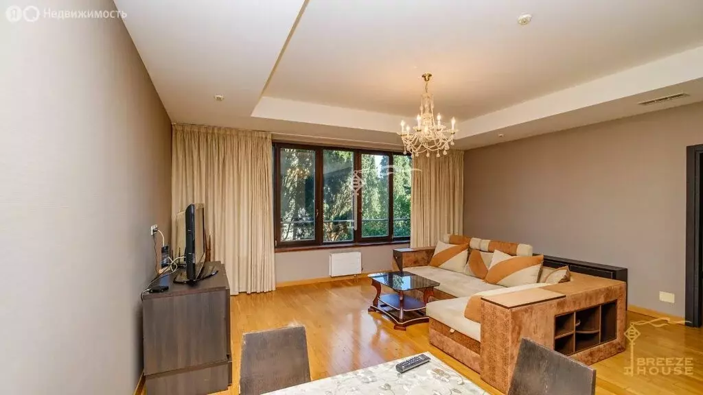 2-комнатная квартира: Ялта, Парковый проезд, 2 (72 м) - Фото 2