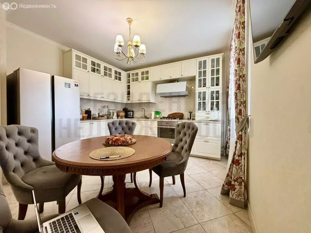 3-комнатная квартира: Самара, улица Братьев Коростелёвых, 79 (110 м) - Фото 1