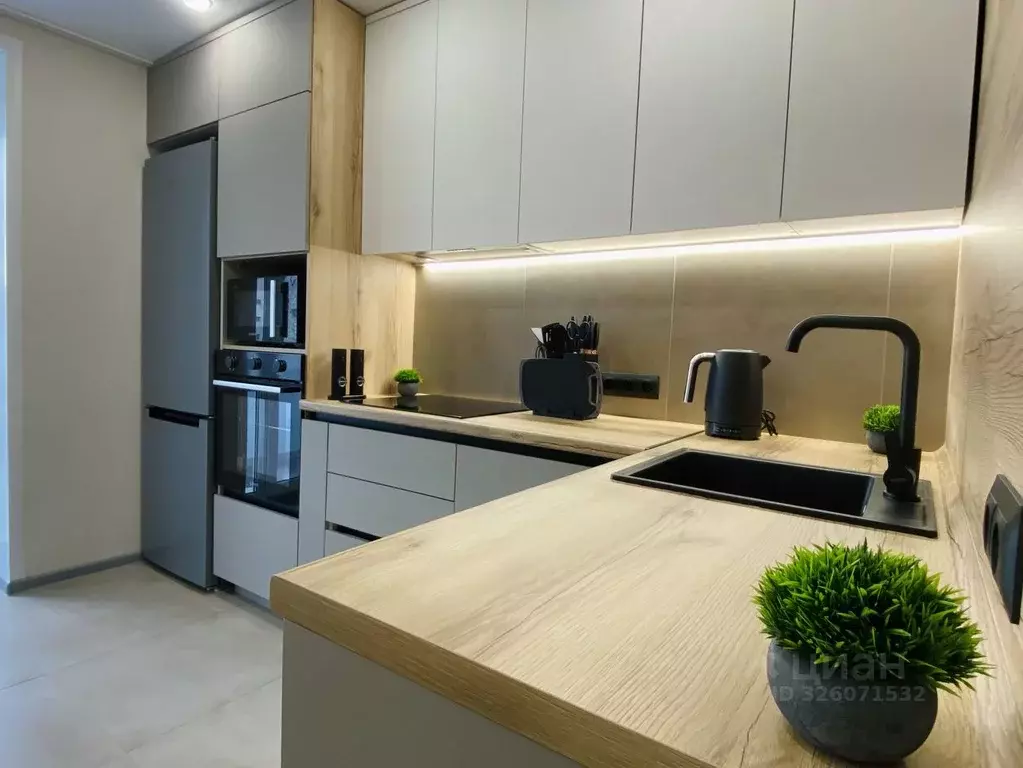 2-к кв. Кировская область, Киров Октябрьский просп., 124 (60.0 м) - Фото 2