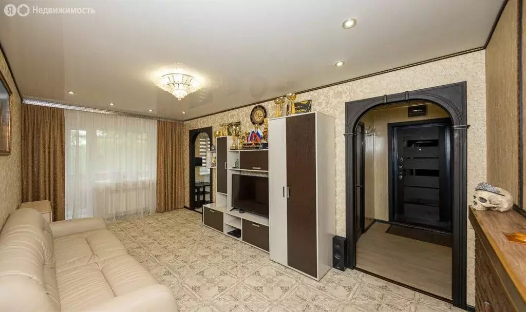 3-комнатная квартира: Комсомольск-на-Амуре, Вокзальная улица, 45 (54.8 ... - Фото 0