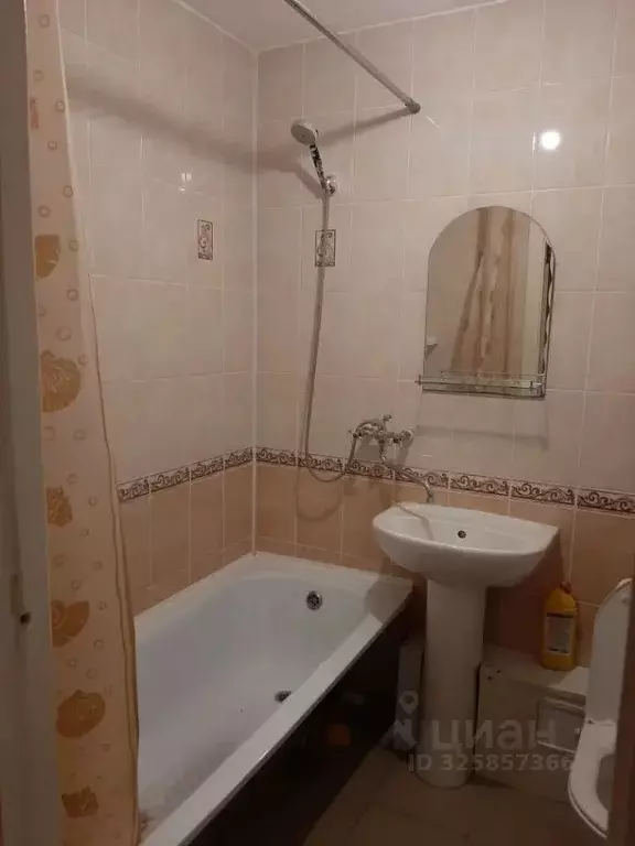 1-к кв. Кемеровская область, Кемерово просп. Шахтеров, 60 (30.0 м) - Фото 1