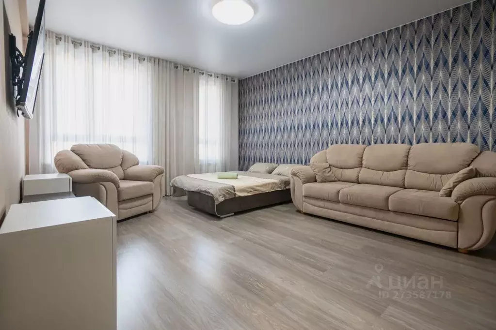 2-к кв. Ямало-Ненецкий АО, Новый Уренгой Энтузиастов мкр, 8 (70.0 м) - Фото 2