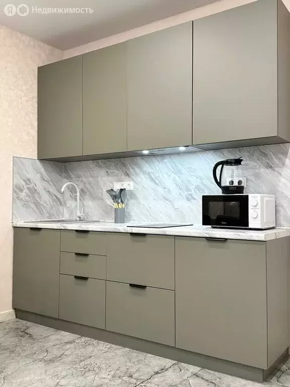 Квартира-студия: Туапсе, улица Портовиков, 39/1 (37.4 м) - Фото 0