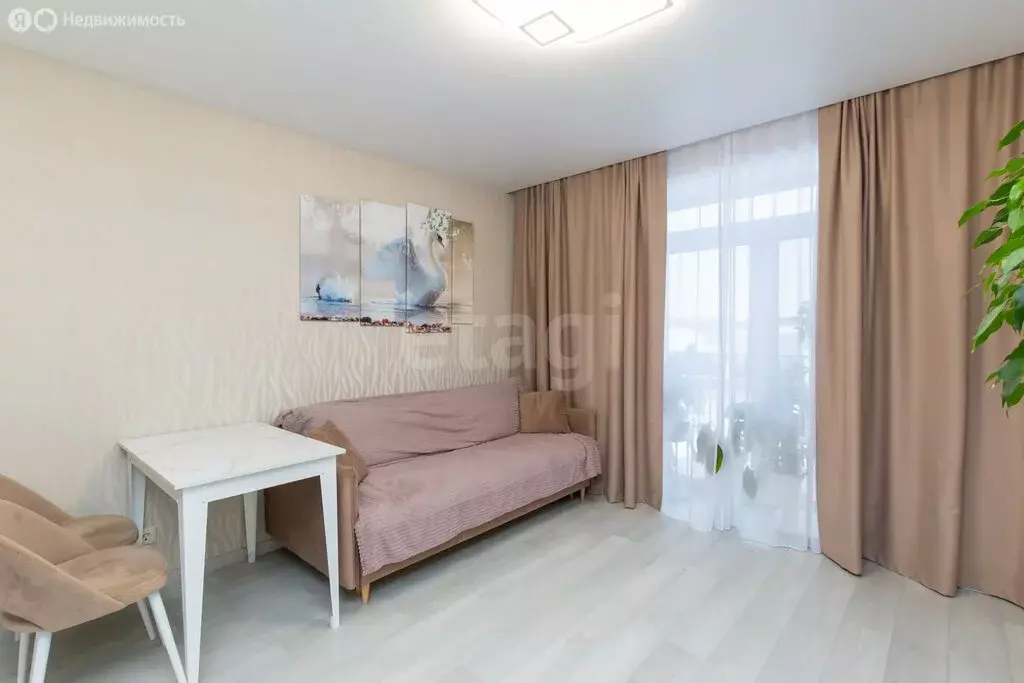 1-комнатная квартира: Тюмень, улица Владислава Крапивина, 10 (44.9 м) - Фото 2