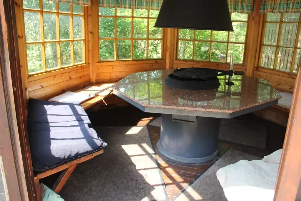 Дом в Санкт-Петербург пос. Левашово, ул. Горького, 23 (100 м) - Фото 0