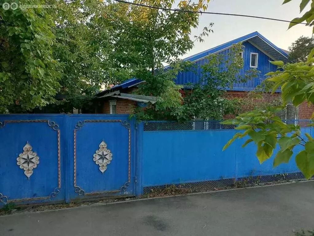 Дом в посёлок городского типа Яблоновский, Пролетарская улица, 5 ... - Фото 1