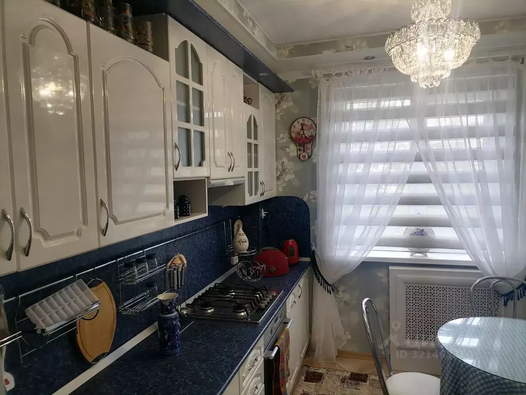3-к кв. Ленинградская область, Тихвин 1А мкр, 18 (66.3 м) - Фото 1