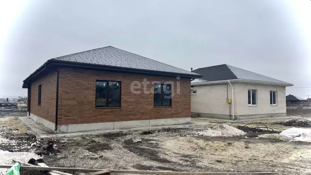 Дом в Белгородская область, Старый Оскол ул. Троицкая (104 м) - Фото 0