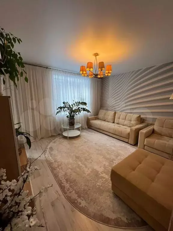 2-к. квартира, 65 м, 2/4 эт. - Фото 1