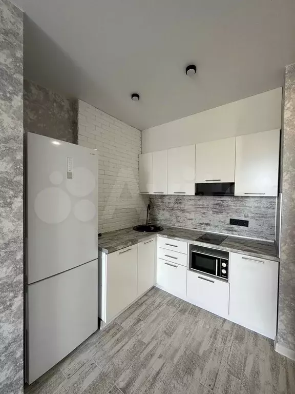 1-к. квартира, 40 м, 7/16 эт. - Фото 0