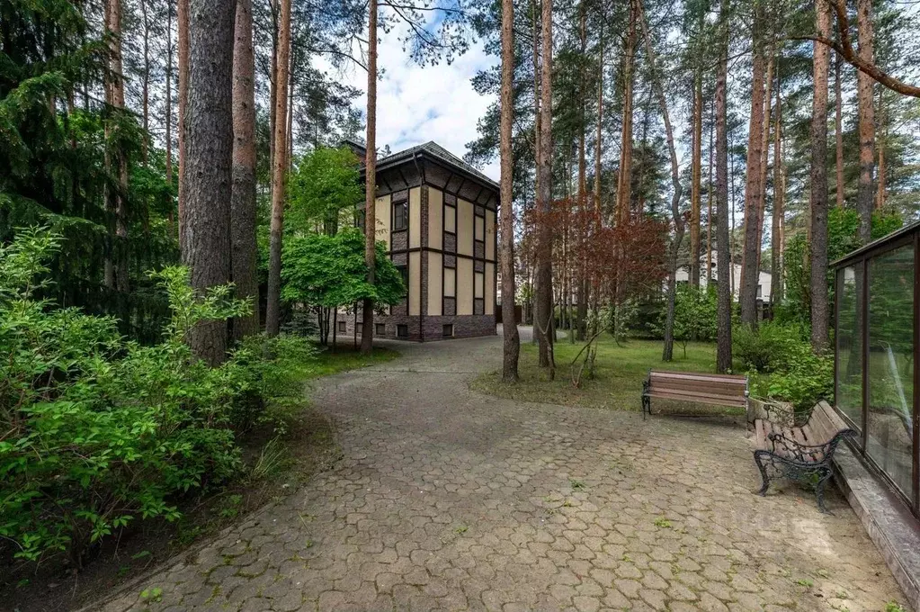 Коттедж в Ленинградская область, Всеволожск просп. Герцена, 121А (2676 ... - Фото 1