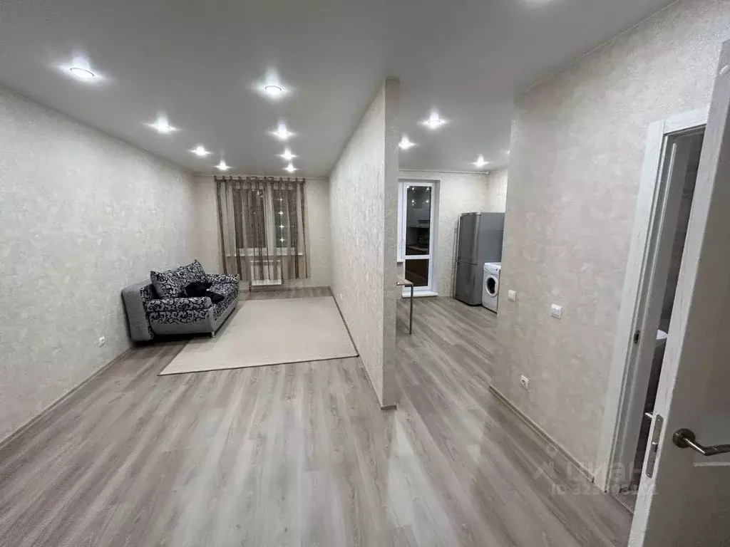 1-к кв. Омская область, Омск Взлетная ул., 11/1 (40.0 м) - Фото 0