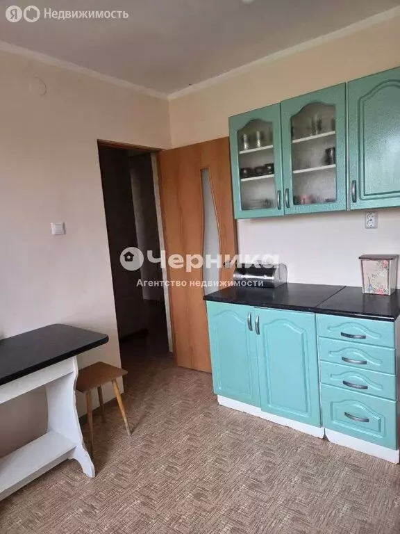 3-комнатная квартира: Новошахтинск, Харьковская улица, 231 (55 м) - Фото 2