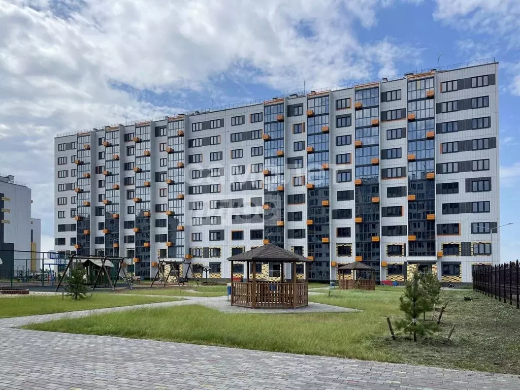 2-к кв. Омская область, Омск проезд 4-й Амурский, 15 (55.0 м) - Фото 1