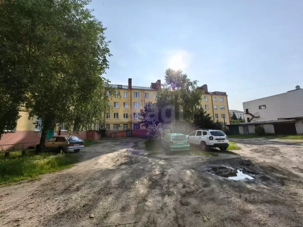 4-к кв. Брянская область, Клинцы Октябрьская ул., 35 (84.6 м) - Фото 1