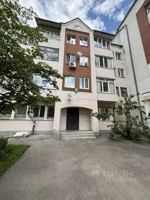 3-к кв. Самарская область, Самара ул. Венцека, 99 (67.9 м) - Фото 0