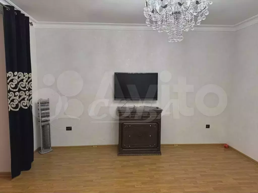 2-к. квартира, 50 м, 1/1 эт. - Фото 1