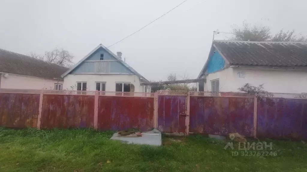 Дом в Краснодарский край, Темрюкский район, Курчанское с/пос, ... - Фото 1