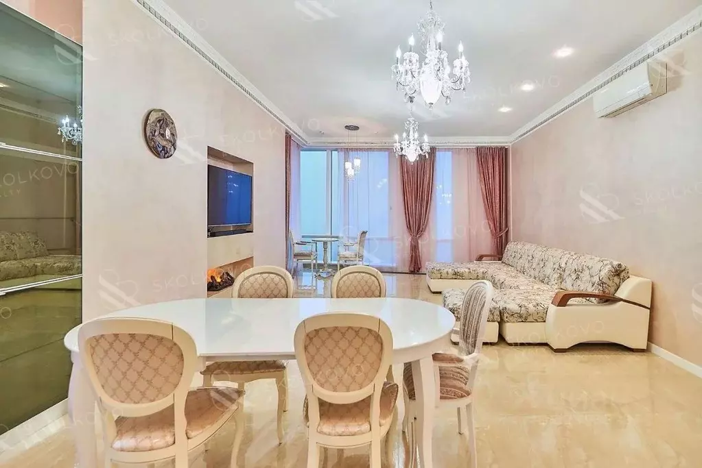 5-к кв. Москва Мосфильмовская ул., 8 (230.0 м) - Фото 1