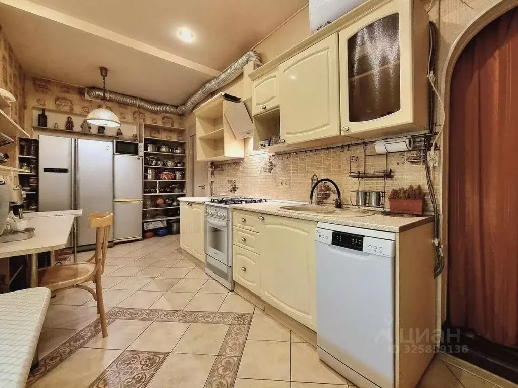 3-к кв. Санкт-Петербург Люблинский пер., 4 (93.8 м) - Фото 1