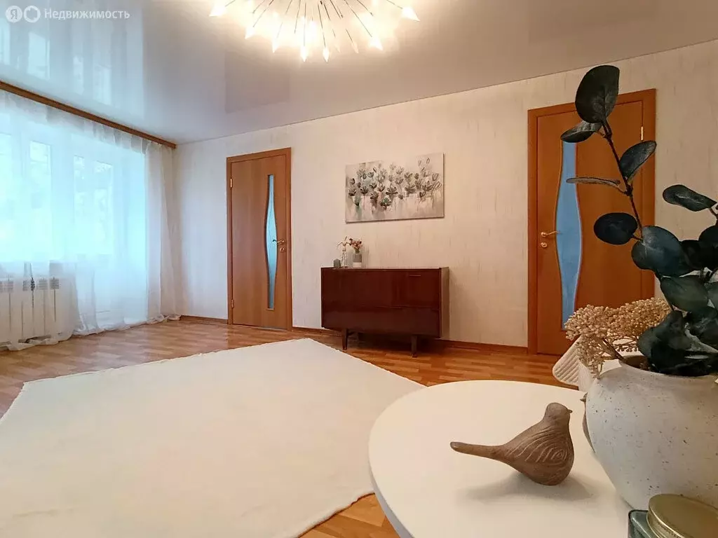 3-комнатная квартира: Саратов, улица имени С.Т. Разина, 41/43 (42.8 м) - Фото 1