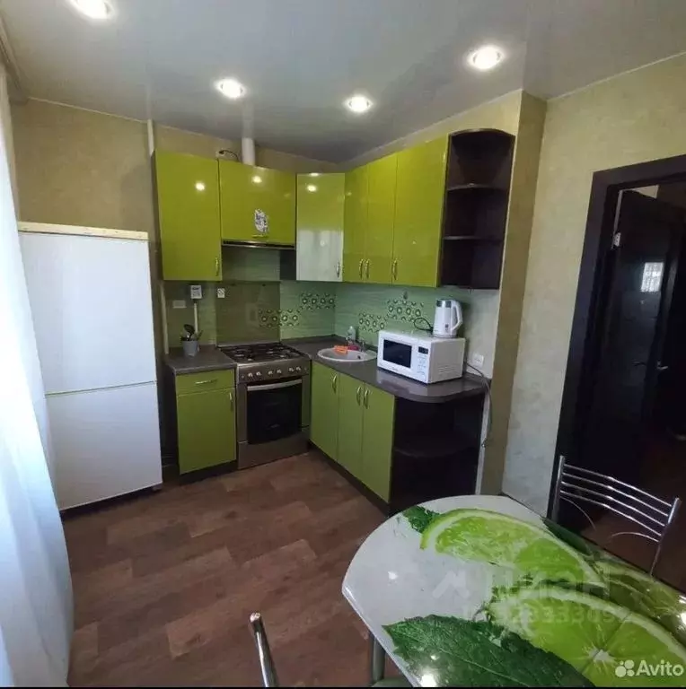 1-к кв. Омская область, Омск просп. Комарова, 23/1 (38.0 м) - Фото 2