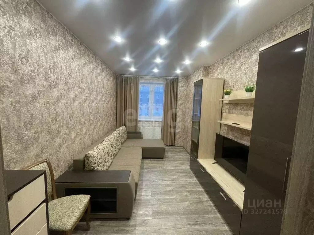 3-к кв. Ямало-Ненецкий АО, Новый Уренгой Тундровая ул., 11 (68.0 м) - Фото 1