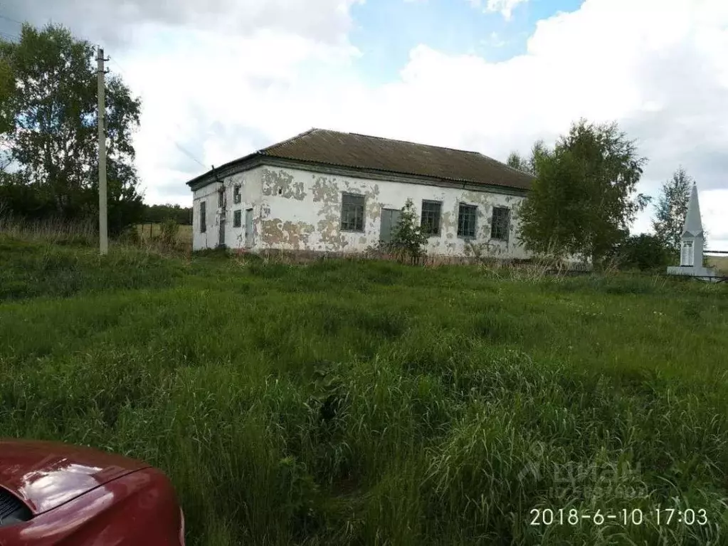 Дом в Самарская область, Исаклинский район, д. Новый Байтермиш ул. ... - Фото 1