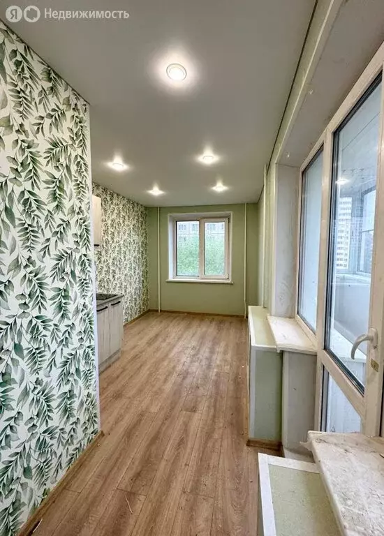 Квартира-студия: Челябинск, Комсомольский проспект, 18А (16 м) - Фото 1