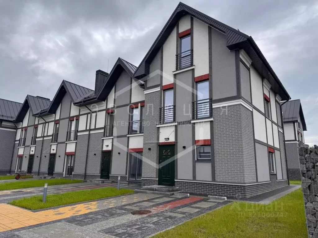 Таунхаус в Калининградская область, Пионерский Октябрьская ул., 10 ... - Фото 0