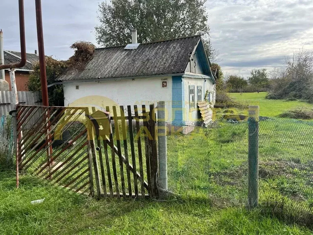 Дом в Краснодарский край, Крымский район, Варениковская ст-ца ул. ... - Фото 1